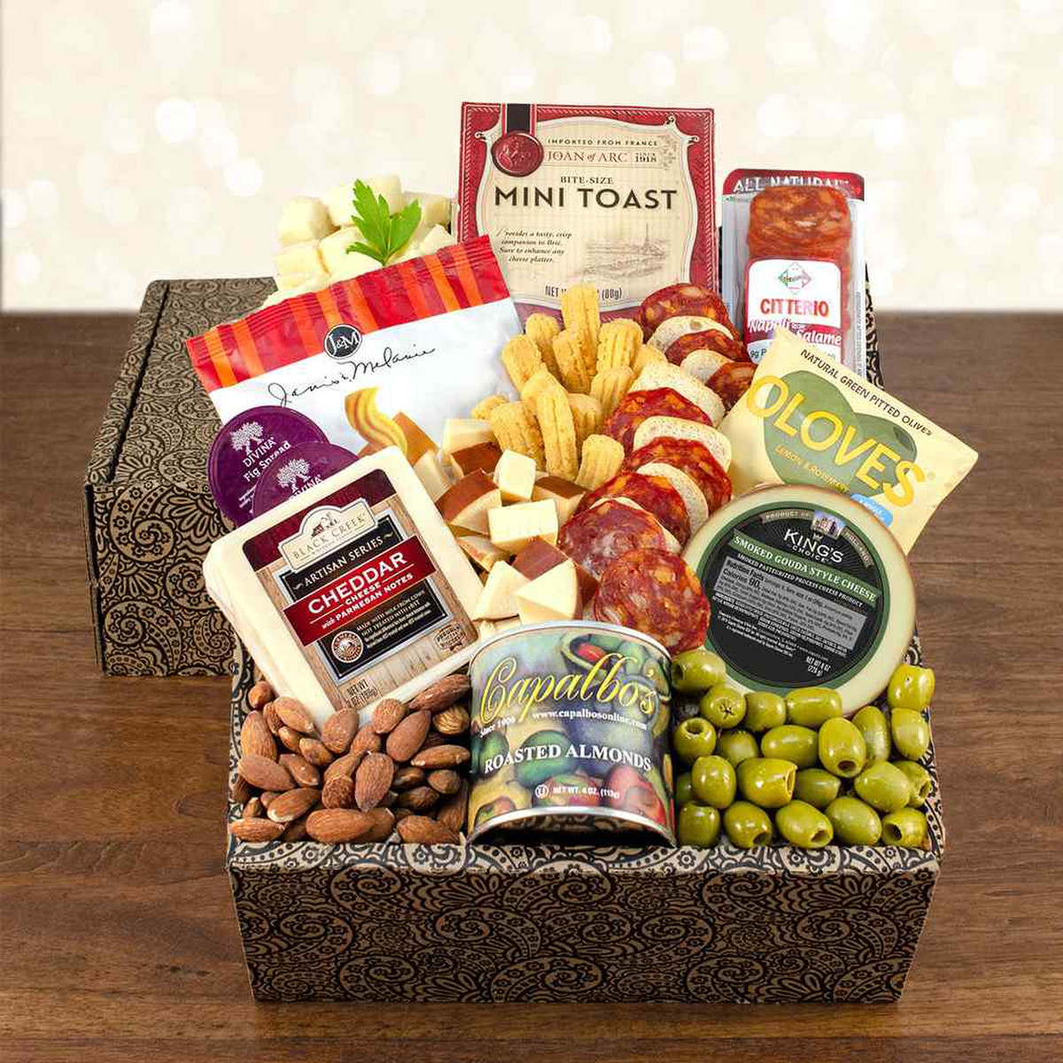 prodimages/Capalbos Cheese and Crackers Classic Collection Gift Box
